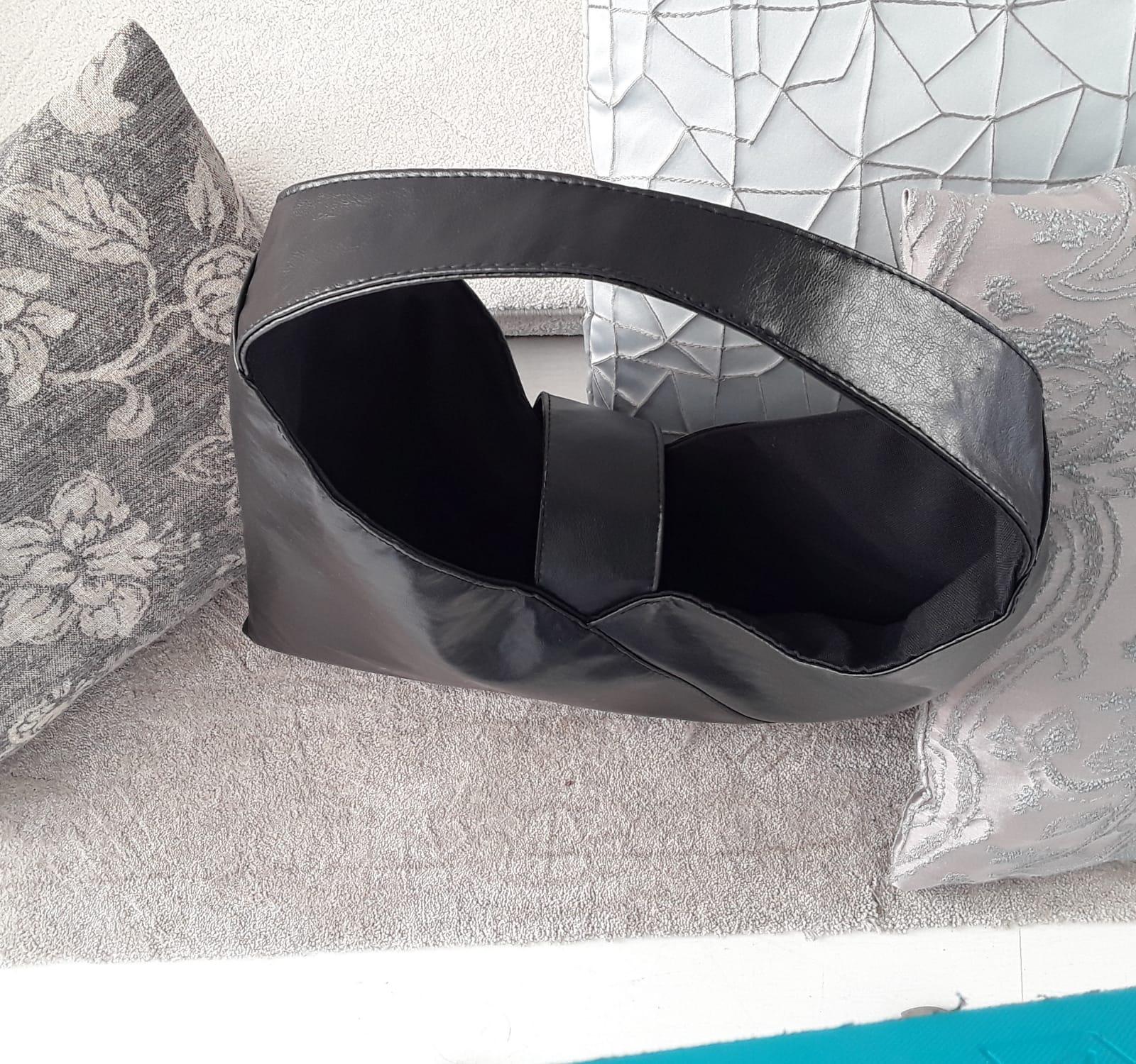 Elegante Borsa Donna Ecopelle Nera Liscia 40x40cm, Luxury Shoulder Tote Bag Eco-Friendly Fashion Handbag & Chic Style