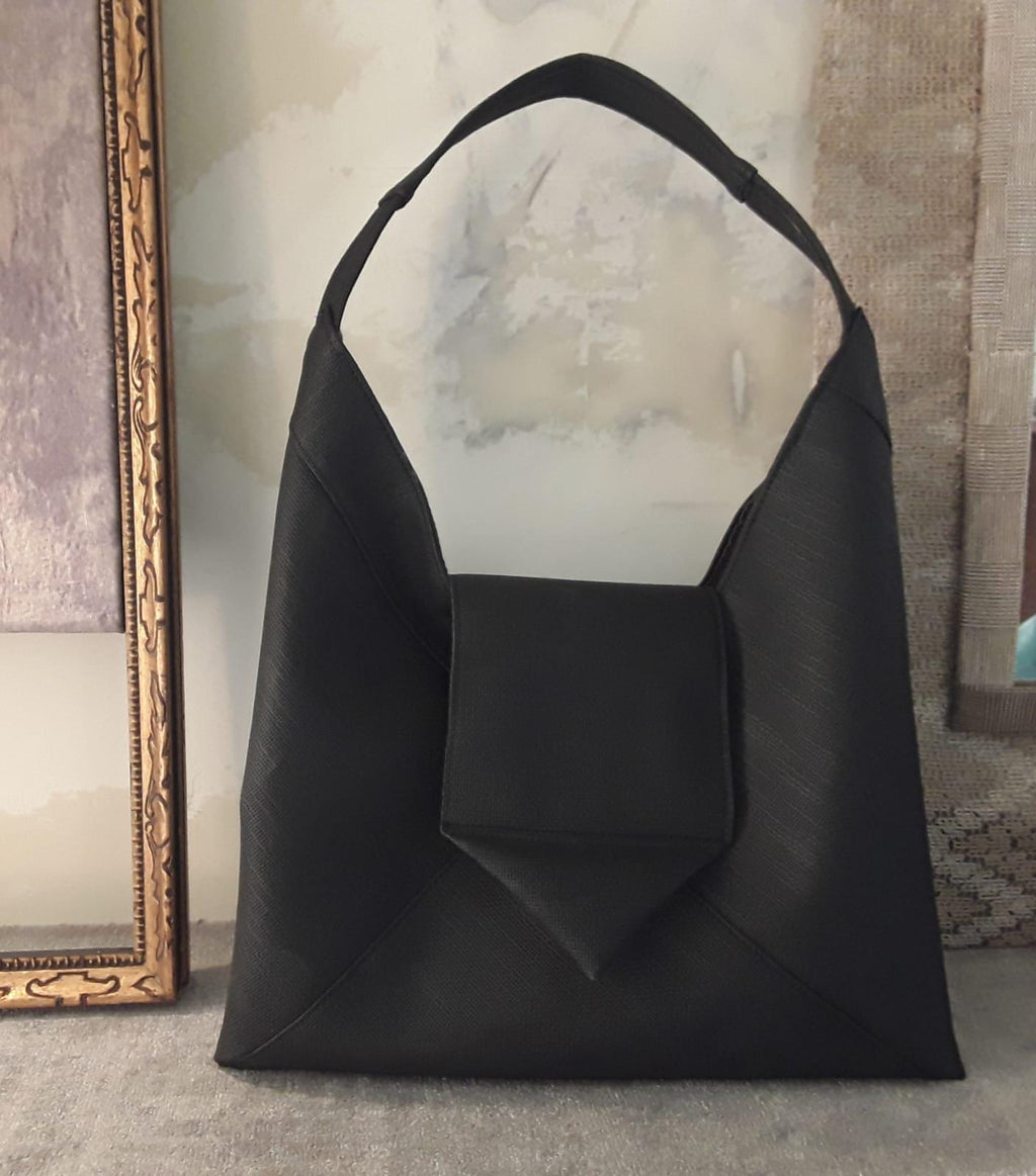 Borsa Donna Ecologica: Handmade Black Leather Shopping Bag, Unique Italian Piece 39x39 cm, Eco-Friendly Fashion Accessory