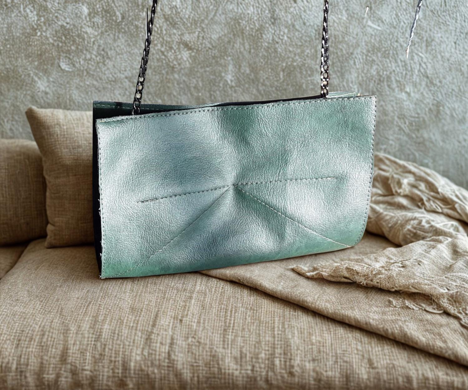 Borsetta Donna Ecopelle Verde - Tracolla Lunga, Accessorio Chic Fatta a Mano, Pelle Vera Made in Italy, Pezzo Unico