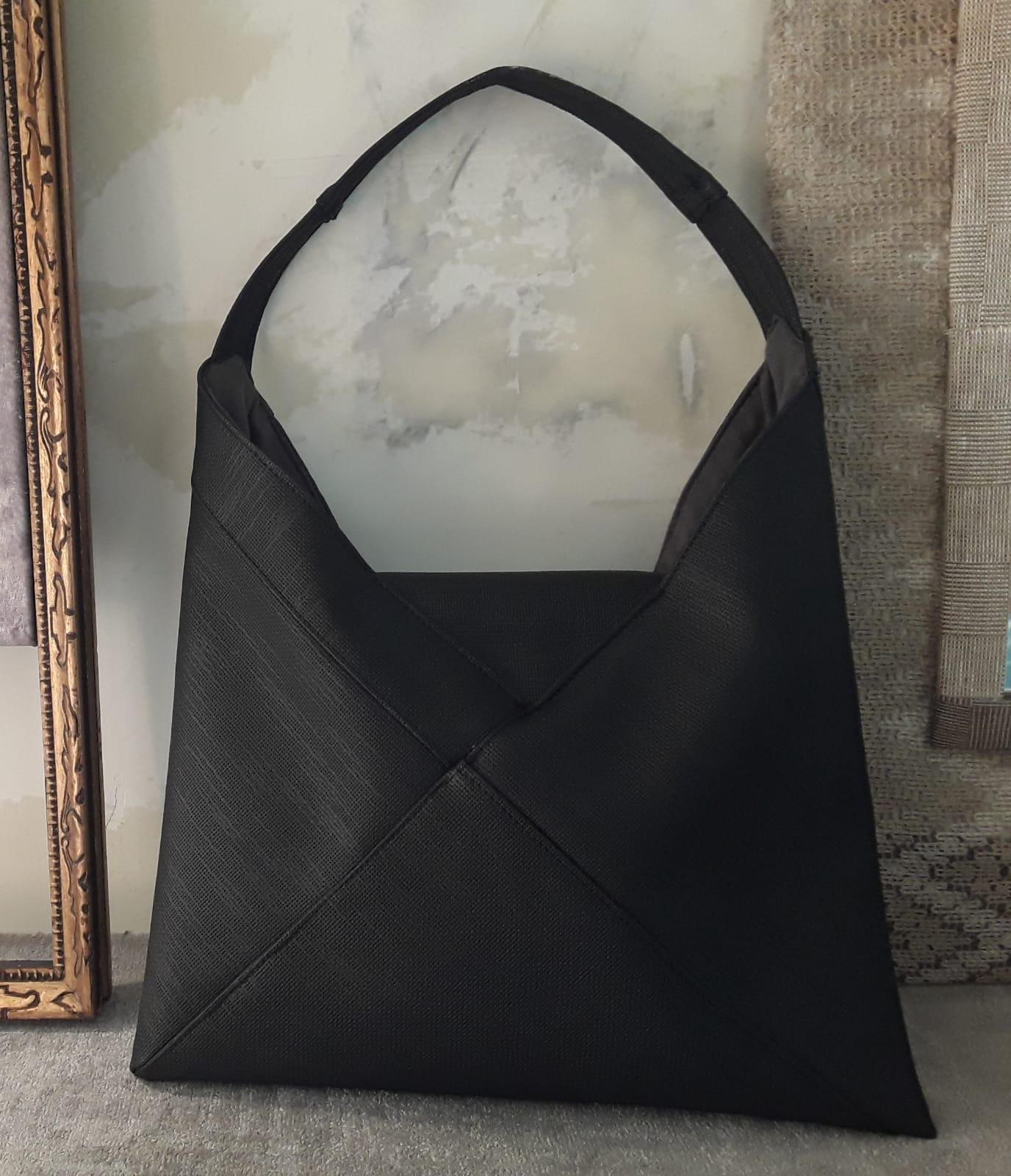 Borsa Donna Ecologica: Handmade Black Leather Shopping Bag, Unique Italian Piece 39x39 cm, Eco-Friendly Fashion Accessory