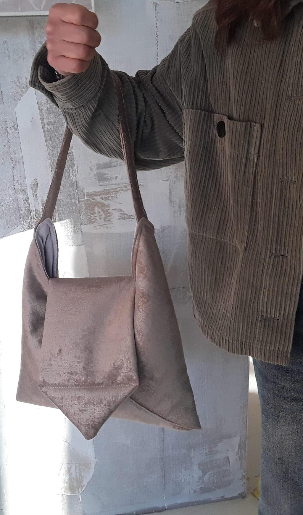 Borsa Donna Ecologica: Fatta a Mano in Eco Velluto Lavabile, Tote Unica Italiana 39x39 cm, Borsa da Spalla Elegante & Sostenibile